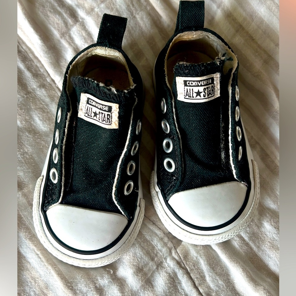 Black Converse size 3 toddler